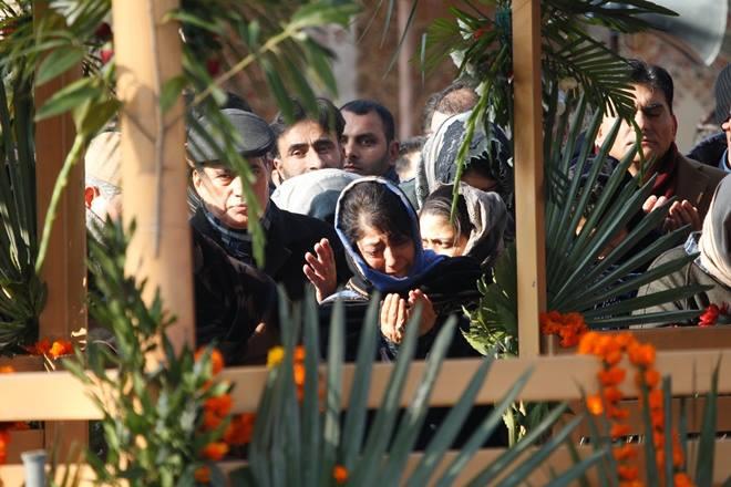 Mehbooba thanks administration for following through Mufti Sayeed’s vision